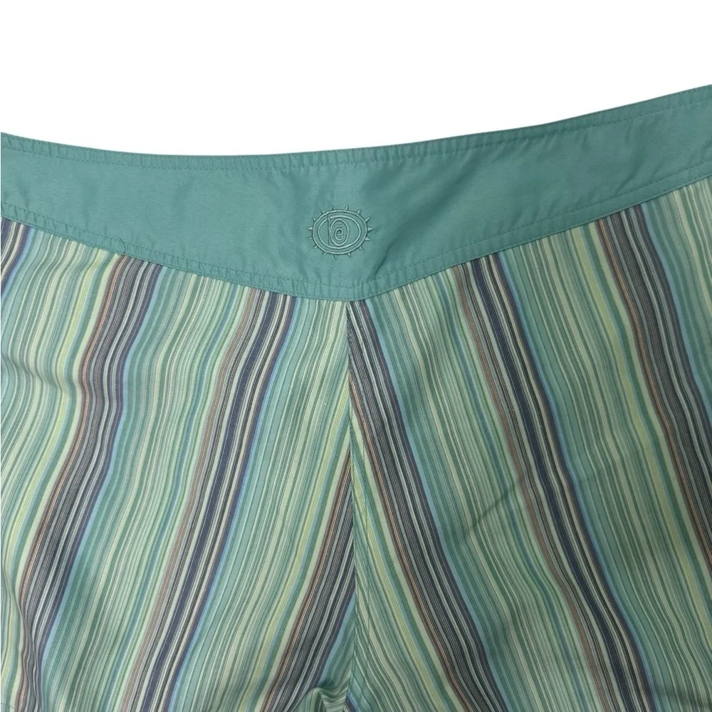 oobe Striped Teal Women's Shorts Size Medium